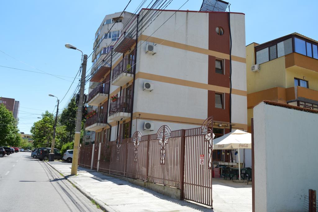Garsoniere Victor Seaview Aer Conditionat Bucatarie Proprie Primim Carduri Vacanta 150 M De Plaja Reyna Beach 콘스탄차 외부 사진